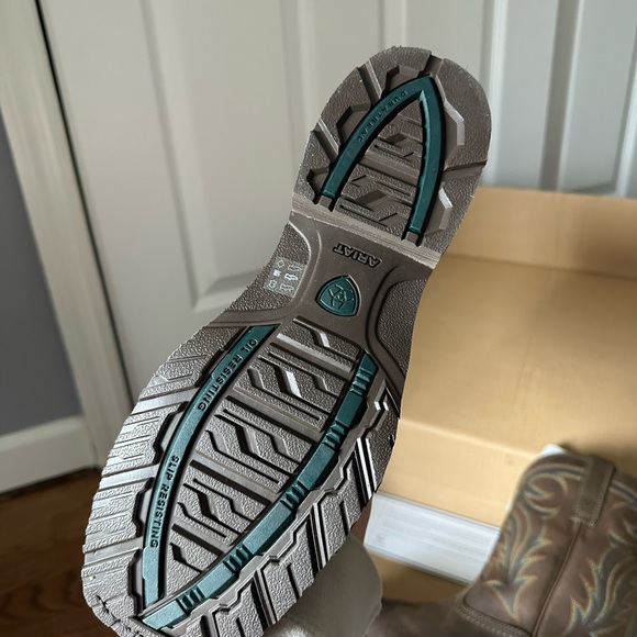 Ariat Western Boot- Hybrid Rancher (water proof) - Picture 3 of 8